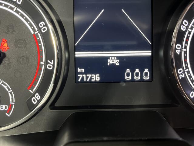 Skoda Kamiq 1.0 TSI Ambition / AUTOMAAT/ ELEKTR. TREKHAAK/ CRUISE/ KEYLESS/ MATRIX/ 17" LMV/ CLIMA/ STOEL-STUUR VERWARM./ DAB/ PARK. SENSOREN/ SMARTLINK