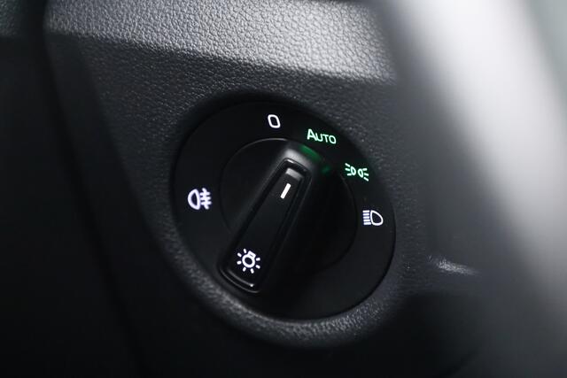 Skoda Kamiq 1.0 TSI DSG | Navi by App | Camera | LED | Clima | All Seasons |