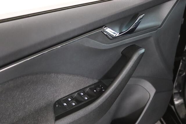 Skoda Kamiq 1.5 TSI ACT Sport Business, LED, Automaat, Cruise Control, Apple Carplay/Android Auto
