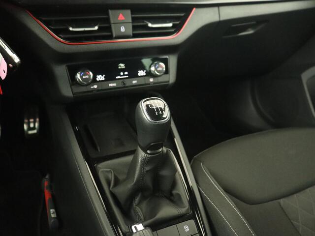 Skoda Kamiq 1.0 TSI Sport | Carplay | Climate control | Parkeerhulp | Cruise control | Full LED | DAB | Sportstoelen | Bluetooth | Sportstuur