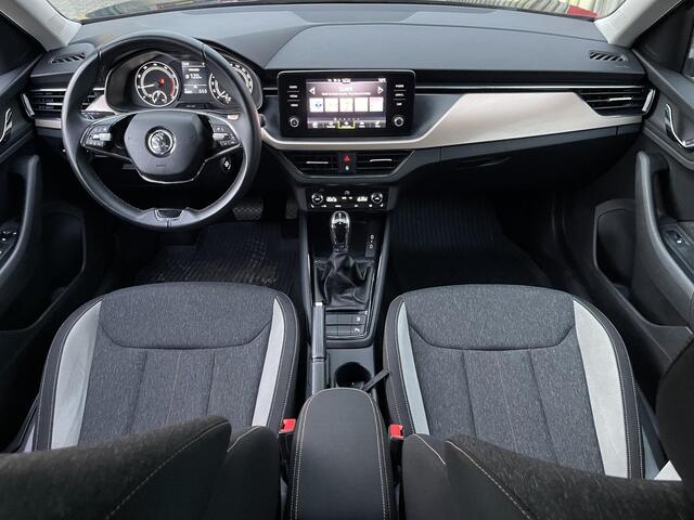 Skoda Kamiq 1.0 TSI Business Edition 16"/ Stoel + stuurverwarming/Keyless/Camera/Apple Carplay & Android Auto/PDC v+a/Climate