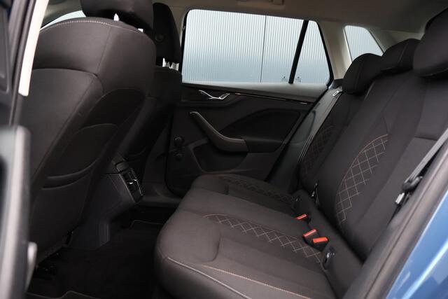 Skoda Kamiq 1.0 TSI Ambition Automaat | 1e eigenaar | Apple Carplay / Android Auto | Crystal Light | Parkeersensoren