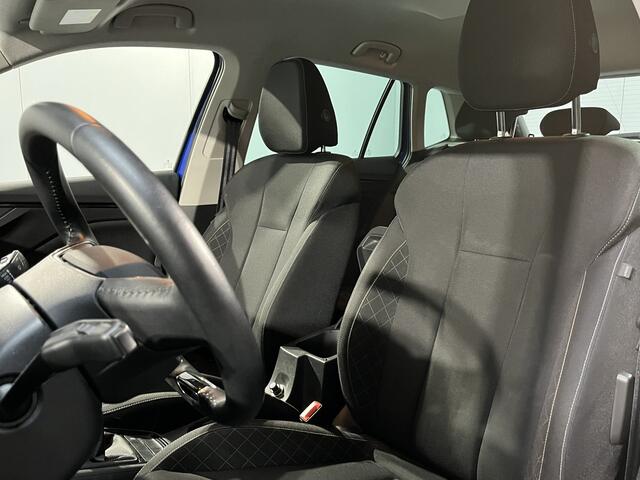 Skoda Kamiq 1.0 TSI Ambition SMARTLINK/ PARKEER SENSOREN/ CRUISE CONTROL/ AIRCO/ DAB/ LANE ASSIST/ ELEKTRISCH INKLAPBARE TREKHAAK