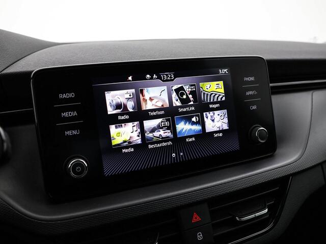 Skoda Kamiq 1.0 TSI 110pk Ambition · Apple/Android Car Play · Airco · P-Sensoren · Cruise Control · Getint Glas · 16'' Inch · Garantie t/m 12-11-2027 of 100.000km