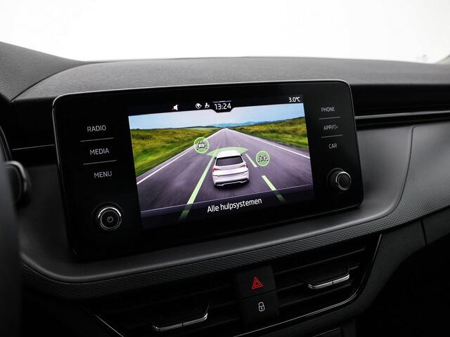 Skoda Kamiq 1.0 TSI 110pk Ambition · Apple/Android Car Play · Airco · P-Sensoren · Cruise Control · Getint Glas · 16'' Inch · Garantie t/m 12-11-2027 of 100.000km