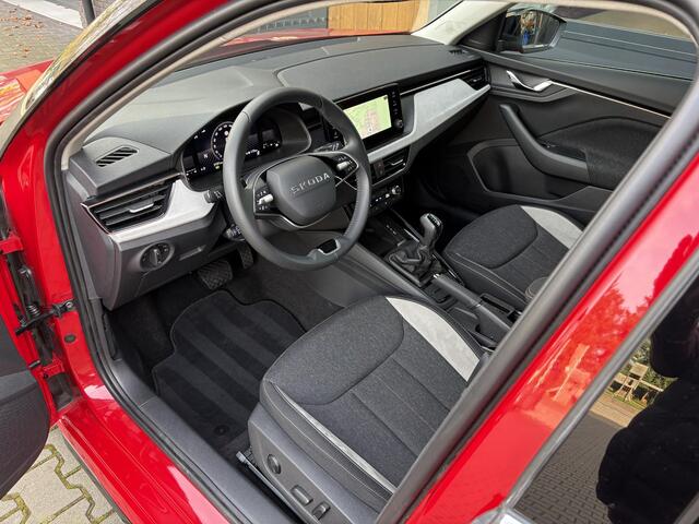 Skoda Kamiq 1.0 TSI LED, Adaptive Cruise, Stuur/Stoelverwarming, Zeer luxe!!!