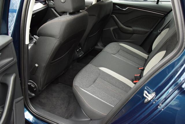 Skoda Kamiq 1.0 TSI 110PK Business Edition | Org. NL | BOVAG Garantie | Virtual Cockpit | Adaptive Cruise Control | Camera | Stoelverwarming | Full LED | Apple Carplay/Android Auto |