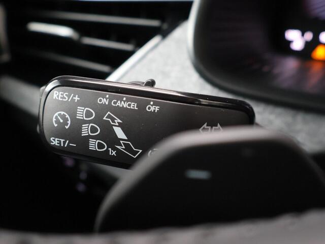 Skoda Kamiq Selection 1.0 TSI 115 PK 7 versn. DSG Automaat | Parkeersensoren | 16" Lichtmetalen velgen | Apple Carplay/Android Auto |