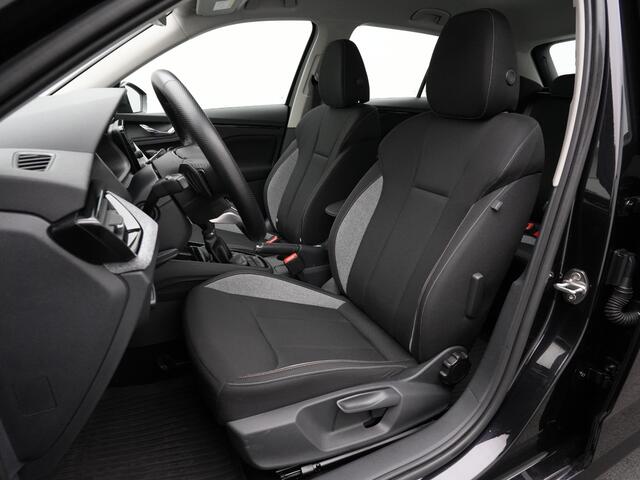 Skoda Kamiq 1.0 TSI 115 pk DSG Selection | Stuur-/stoelverwarming | Achteruitrijcamera | Carplay | Virtual Cockpit