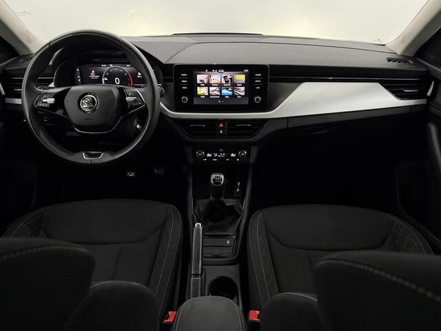 Skoda Kamiq 1.0 TSI Business Edition Camera, Navi, Keyless start, Virtual desk, Cruise control, Clima, A start stop, Lichtmetalen velgen