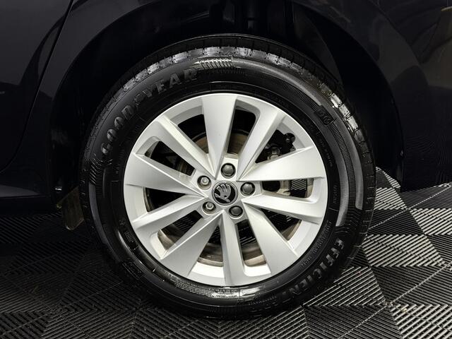 Skoda Kamiq 1.0 TSI Business Edition Camera, Navi, Keyless start, Virtual desk, Cruise control, Clima, A start stop, Lichtmetalen velgen