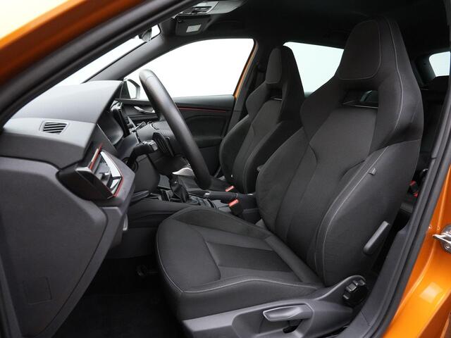 Skoda Kamiq 1.5 TSI 150 pk DSG ACT Sport Business | Adaptief onderstel | Alcantara | Achteruitrijcamera | Stoelverwarming