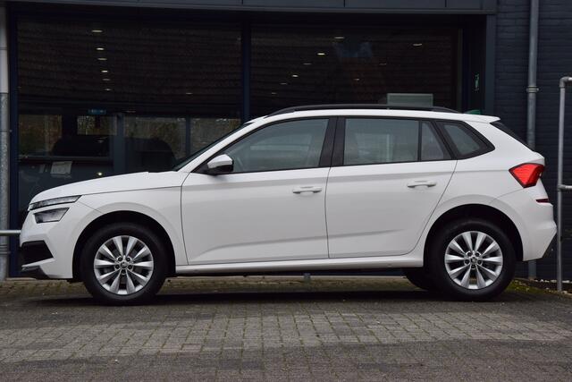 Skoda Kamiq 1.0 TSI Active | BOVAG Garantie | Stoelverwarming | Cruise Control | Airco | Apple Carplay/Android Auto | 16'' Velgen | PDC Achter | LED Verlichting |
