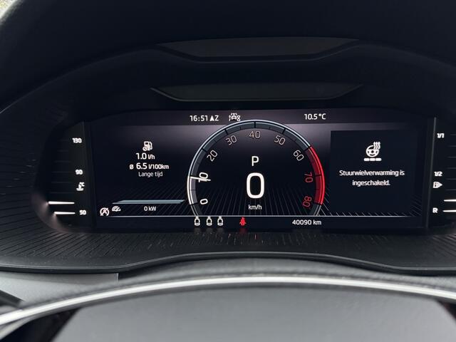 Skoda Kamiq 1.0TSI 110PK Tour Aut/dode hoek/camera/elek achterkl/virtual coc