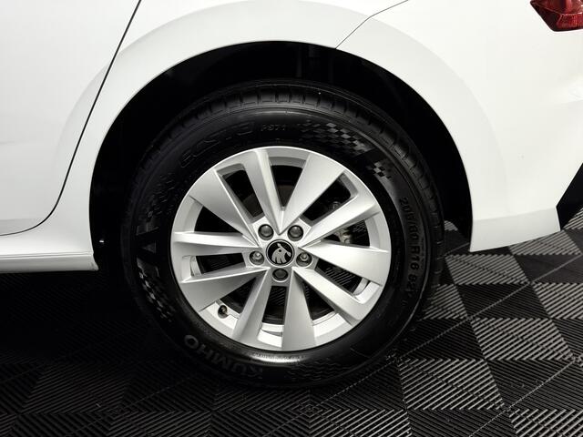 Skoda Kamiq 1.0 TSI Business Edition Camera, Apple carplay, Keyless start, Cruise control, Virtual desk, A start stop, Rijstrook correctie, 1 Jaar garantie