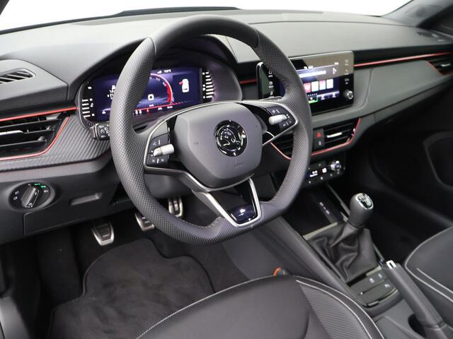 Skoda Kamiq Monte Carlo 1.0 TSI 115 PK 6 versn. Hand | Panorama dak | LED matrix | 17" lichtmetalen velgen | Camera |