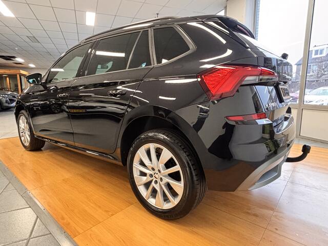 Skoda Kamiq 1.0 TSI Sport Business * TREKHAAK * SUPER COMPLEET ! NL Auto met NAP
