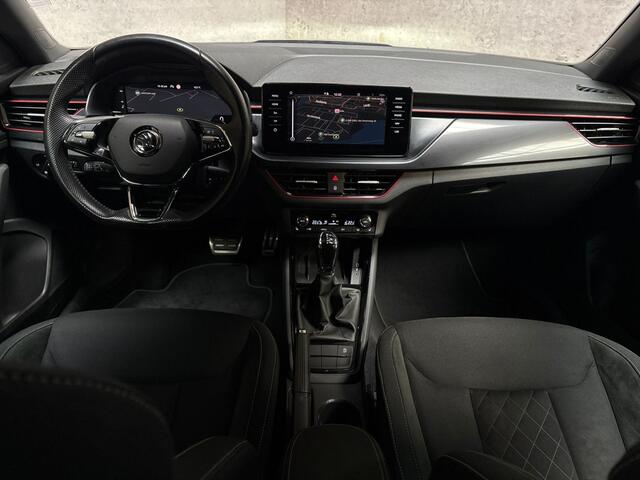 Skoda Kamiq 1.0 TSI Sportline Automaat (RS KUIPSTOELEN, VIRTUAL COCKPIT, APPLE CARPLAY, GROOT NAVI, STOELVERWARMING, ADAPTIVE CRUISE, GETINT GLAS, ZWART HEMEL, NIEUWSTAAT)