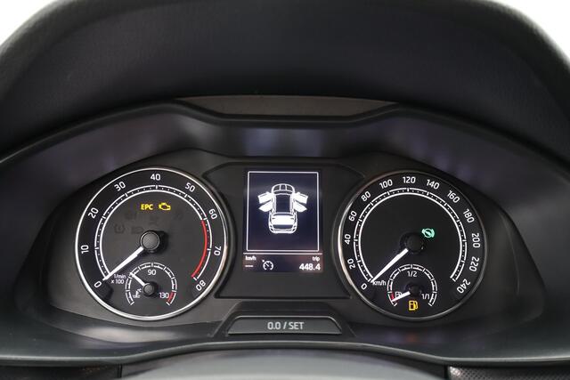 Skoda Kamiq 1.0 TSI Sport Business BOVAG Garantie | Trekhaak | Automaat | Climate control | Draadloze lader | PDC