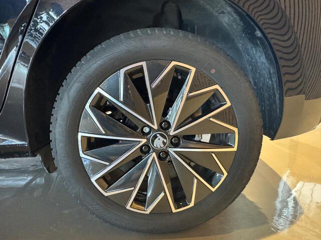 Skoda Kamiq 1.0 TSI Black Dots AppleCarplay Black edtion Navigatie LMV