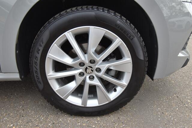 Skoda Kamiq 1.0 TSI Ambition , CR CONTR , NAVI VIA APP , LMV17 , BL TOOTH , AIRCO ,