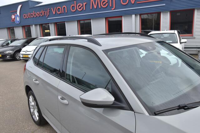 Skoda Kamiq 1.0 TSI Ambition , CR CONTR , NAVI VIA APP , LMV17 , BL TOOTH , AIRCO ,