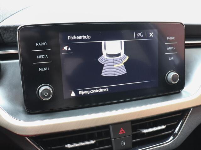 Skoda Kamiq 1.0 TSI 110pk DSG Style Navigatie Apple Carplay/Android Auto Adaptive Cruise control Parkeer sensoren Lichtmetalen Velgen