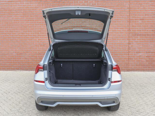 Skoda Kamiq 1.0 TSI 110pk DSG Style Navigatie Apple Carplay/Android Auto Adaptive Cruise control Parkeer sensoren Lichtmetalen Velgen