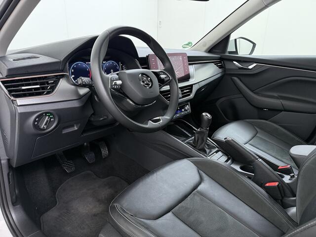 Skoda Kamiq 1.0TSI 1/2 Leder Elek.Stoel+Verwarmd Apple Camera Android Auto Navi Ecc Camera Cruise Control Pdc Business Edition Draadloze Tel.lader Lmv 16" Isofix Voorruitverwarming DAB Led 1e Eigenaar Origineel Nederlandse Auto