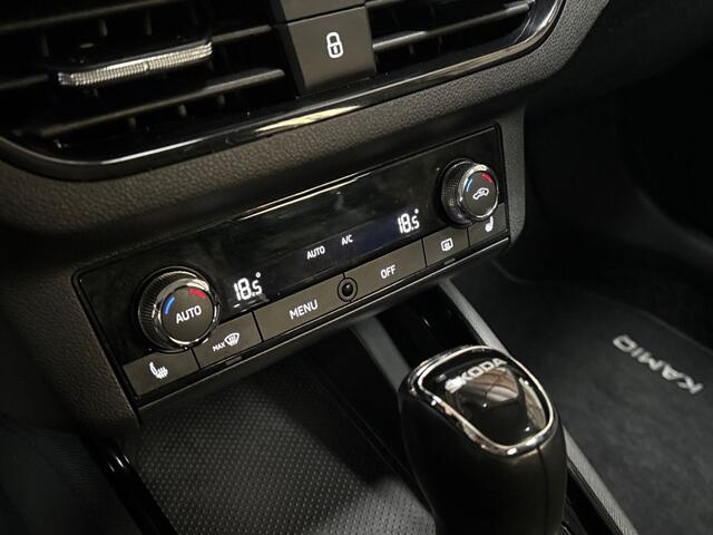 Skoda Kamiq 1.0 TSI Sport Automaat (APPLE CARPLAY, GROOT NAVI, CLIMATE, STOELVERWARMING, SPORTSTOELEN, PARKEERSENSOREN, GETINT GLAS, NIEUWSTAAT)