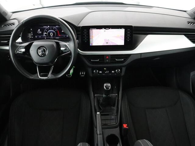 Skoda Kamiq 1.0 TSI Sport | Virtual Cockpit | Carplay | Navigatie | Sportstoelen | 17'' | Full LED | Climate control | Parkeerhulp | Cruise control | Bluetooth