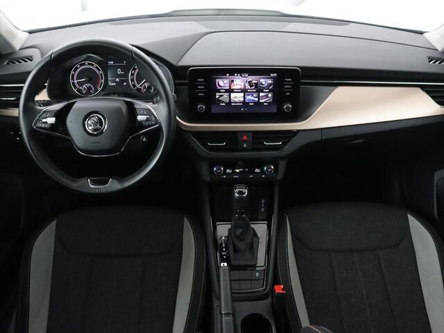 Skoda Kamiq 1.0 TSI Style | Automaat | Carplay | Keyless | Climate control | Full LED | Parkeerhulp | Cruise control | Bluetooth | Regensensor | Getint glas
