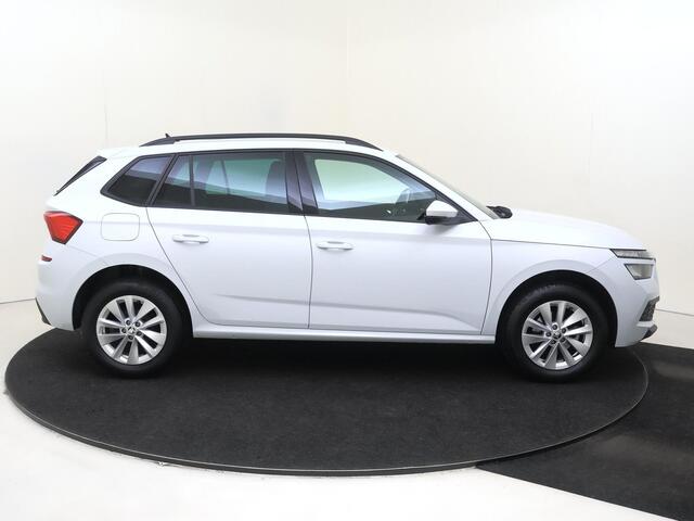 Skoda Kamiq 1.0 TSI Ambition | CarPlay | Cruise control | Climate control | Parkeersensoren achter | Lane- en frontassist | Bluetooth |