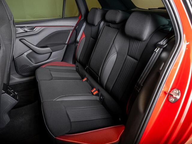 Skoda Kamiq 1.5 TSI ACT Monte Carlo / 150pk / Panorama dak / Achteruitrij camera / Stoel en stuur verwarming /