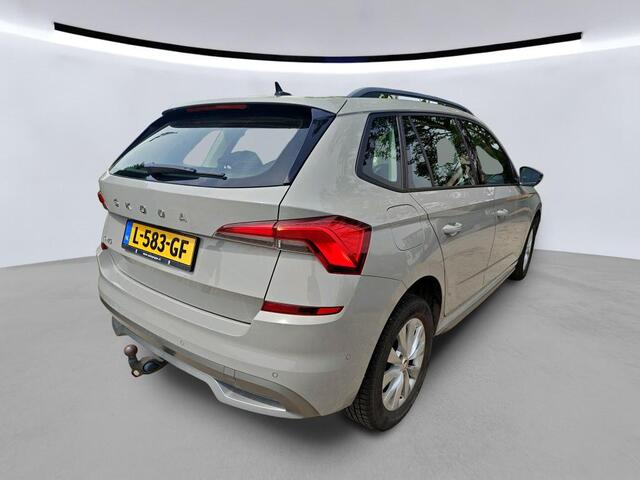Skoda Kamiq 1.0 TSI Business Edition / Digitaal dashboard / Zwenkbare trekhaak / Navigatie / App connect /