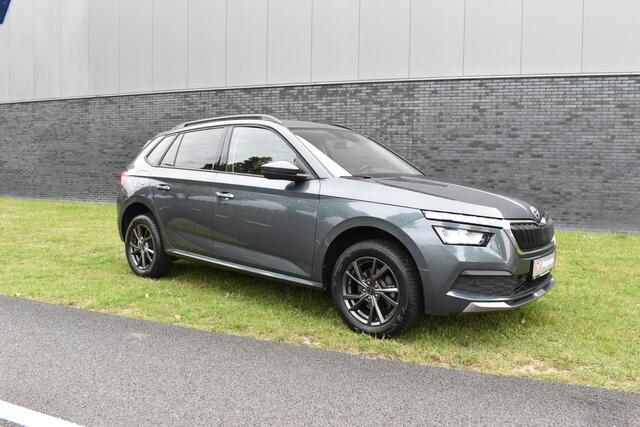 Skoda Kamiq 1.0 TSI Ambition Navigatie Stoelverwarming 2 sets wielen