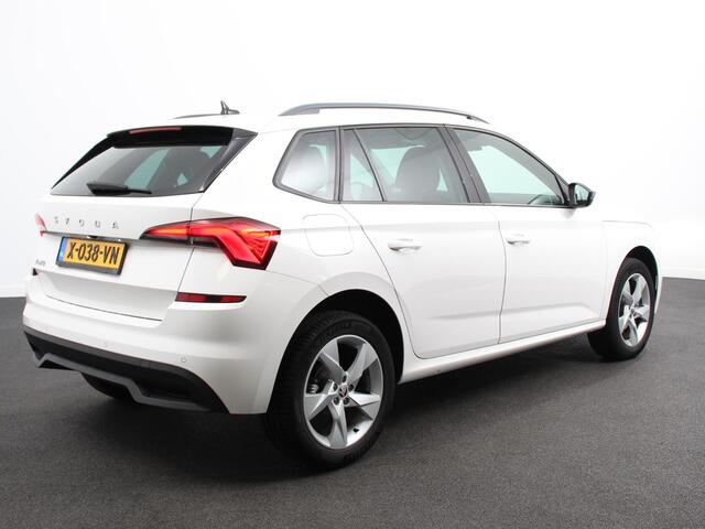 Skoda Kamiq 1.0 TSI Sport Business Climate control Cruise control Achteruitrijcamera Parkeersensoren Keyless Navigatie Apple Carplay/ Android auto Lichtmetalen velgen