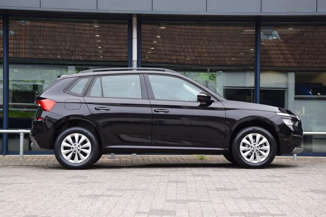 Skoda Kamiq 1.0 TSI 110PK Ambition | Org. NL | BOVAG Garantie | Parkeer Camera | Apple Carplay/Android Auto | DAB Audio | Cruise Control | Full LED | Airco | Multiunctioneel Stuur |