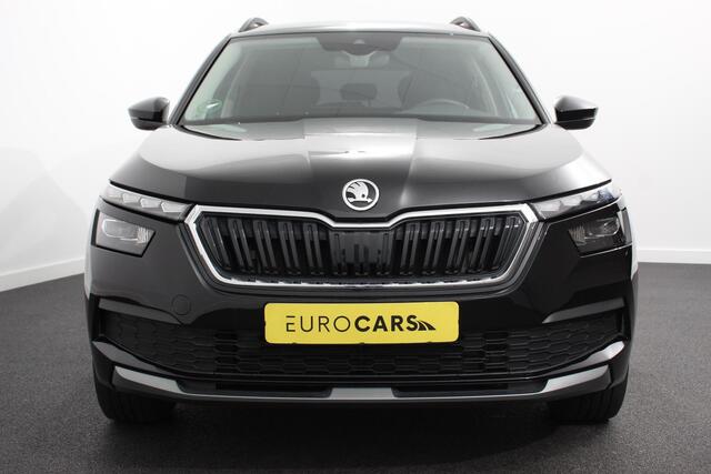 Skoda Kamiq 1.0 TSI 110pk Automaat Life Skoda Kamiq 1.0 TSI 110pk DSG Life | Navigatie | Apple Carplay/Android Auto | Airco | Dab | Led | Adaptive Cruise Control | Verwarmde voorstoelen