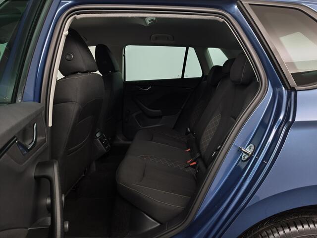 Skoda Kamiq 1.0 TSI Ambition Apple carplay - Android Auto- Climate Control