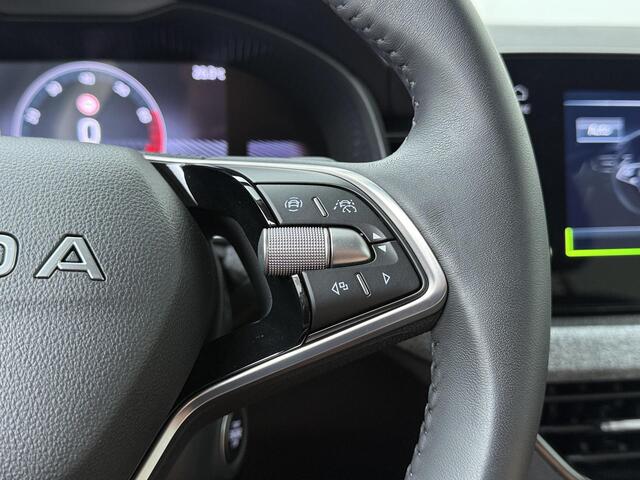 Skoda Kamiq 1.0 TSI Selection | Automaat | Trekhaak wegklapbaar | Adaptive Cruise Control | Travel Assist | Climate Control | Parkeersensoren |