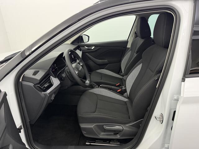 Skoda Kamiq 1.0 TSI Black Pack Camera, Apple carplay, Stoelverwarming, Airco, Keyless start, Virtual desk, Cruise control adaptief, 17 Inch velgen, 2 jaar garantie
