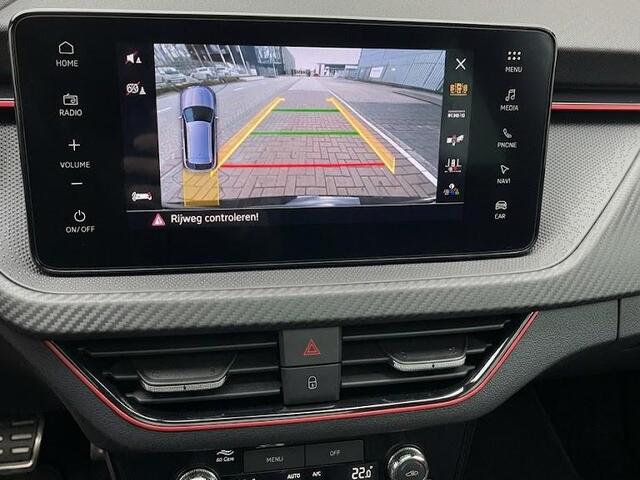 Skoda Kamiq 1.0 TSI Monte Carlo 116pk | Panoramadak | Navigatie-pakket | Travel-pakket | Winter-pakket | Apple Carplay/Android auto | Cruise control electronic | lichtmetalen velgen 17" | Matrix LED koplampen |