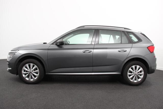 Skoda Kamiq 1.0 TSI 110 pk DSG Life Navigatie Apple Carplay/Android Auto Adaptieve Cruise Control Parkeersensor achter Verwarmde voorstoelen LED-verlichting voor Dakrail DAB
