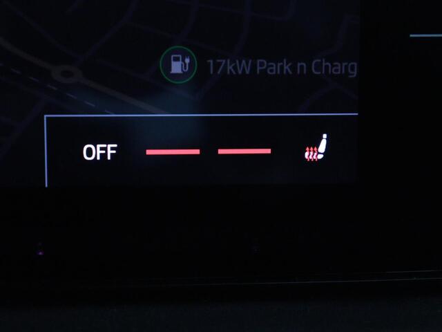 Skoda Kamiq 1.0 TSI Business Edition | Panoramadak | Leder | Virtual | Stoelverwarming | Carplay | Cruise control | Camera | Elek. stoelen | 18'' | Full LED |