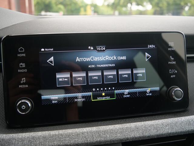 Skoda Kamiq 1.0 TSI Business Edition 116 Pk Automaat DAB / Apple Carplay / Camera