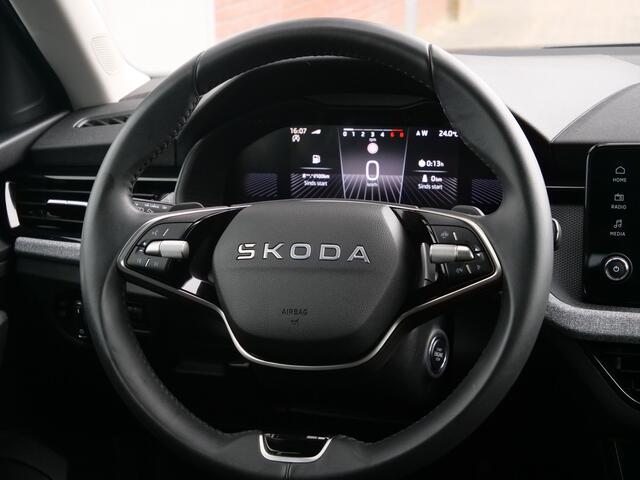 Skoda Kamiq 1.0 TSI Business Edition 116 Pk Automaat DAB / Apple Carplay / Camera