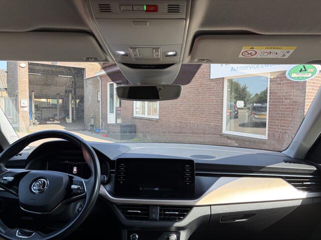 Skoda Kamiq 1.0 TSI Business Edition TREKHAAK CRUISE CARPLAY PDC