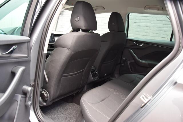 Skoda Kamiq 1.0 TSI Ambition DSG Automaat | Org. NL | BOVAG Garantie | Achteruitrijcamera | Cruise & Climate Control | Apple Carplay/Android Auto | Parkeersensoren Achter | Full LED |