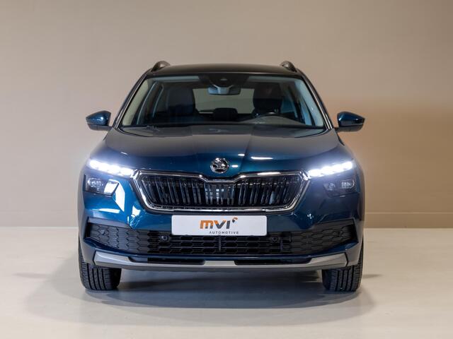 Skoda Kamiq 1.0 TSI Style 110pk / Elektrisch verstelbare stoelen / Panoramadak / Trekhaak / Dodehoek detectie / Achteruitrijcamera / Navigatie / Apple carplay /